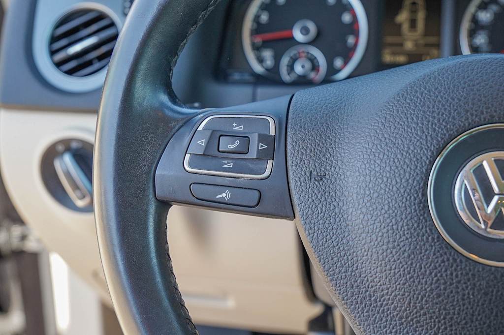 Thumbnail: 2015 Volkswagen Tiguan - 21