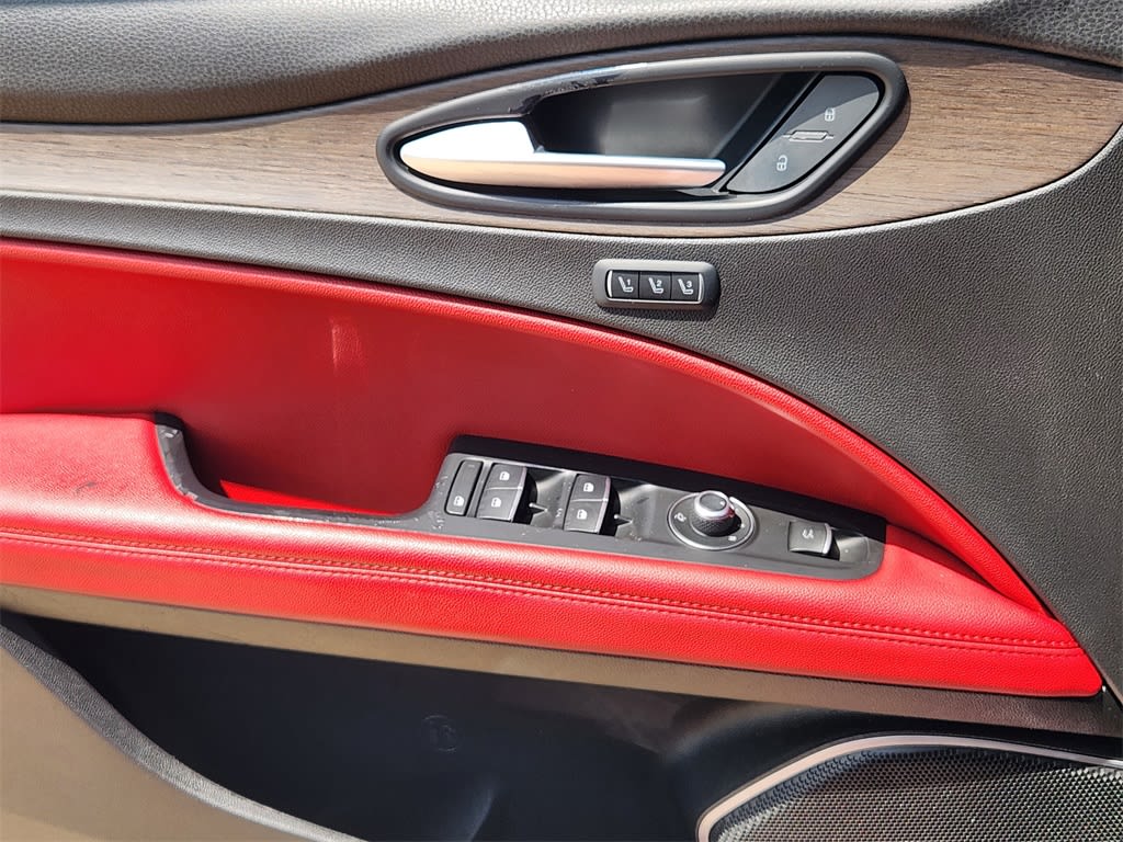 Thumbnail: 2021 Alfa Romeo Stelvio - 28