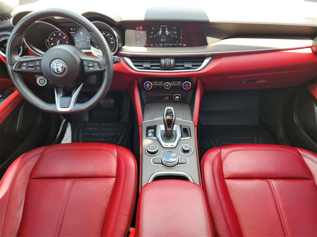 Thumbnail: 2021 Alfa Romeo Stelvio - 8