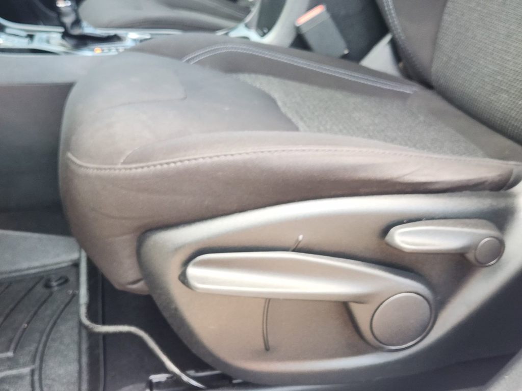 Thumbnail: 2019 Jeep Cherokee - 29