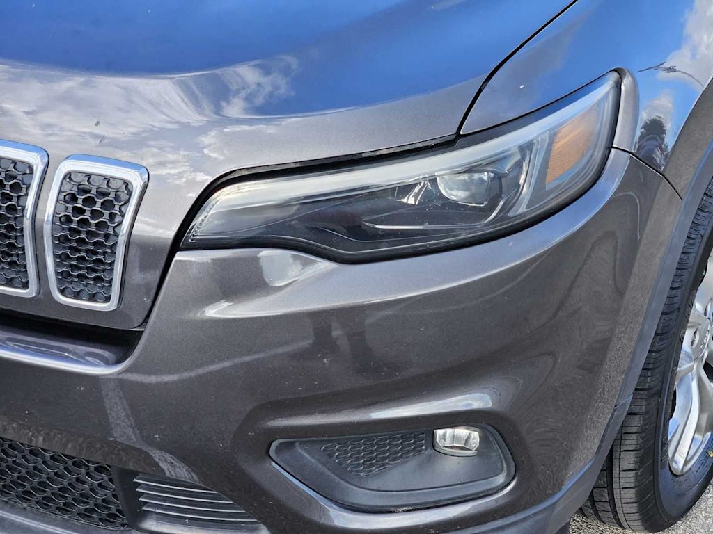 Thumbnail: 2020 Jeep Cherokee - 21