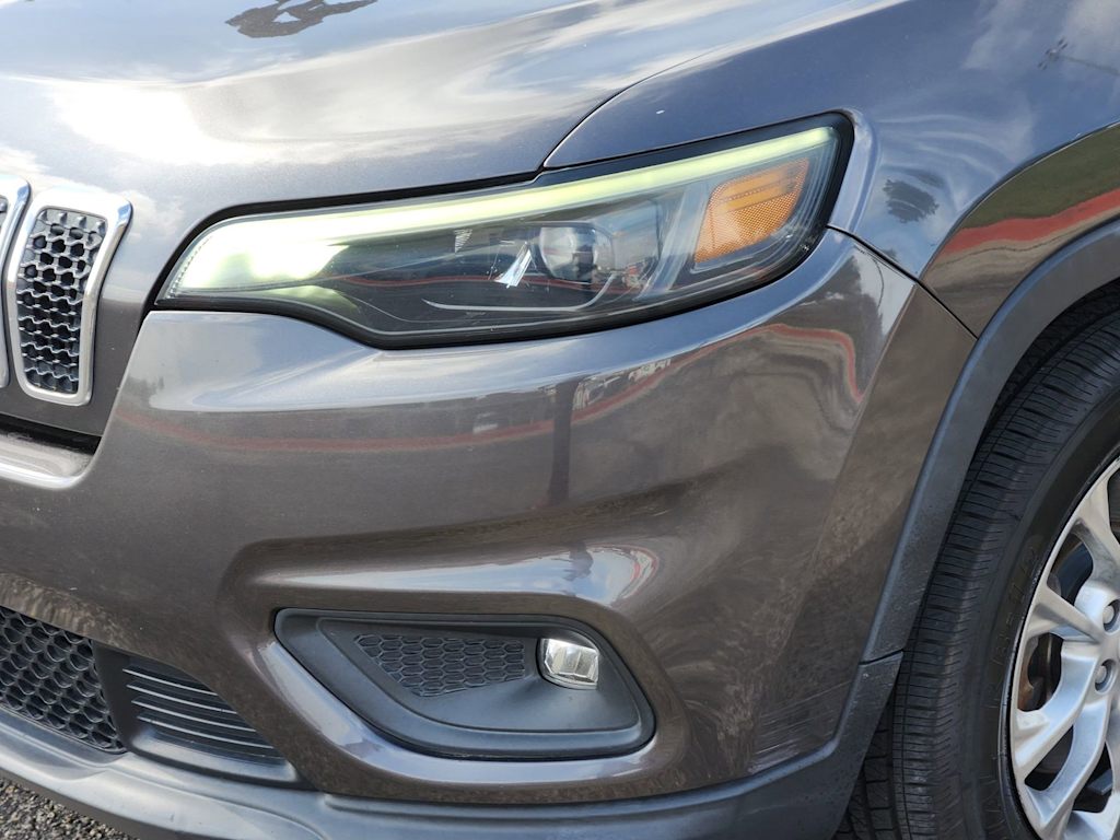 Thumbnail: 2020 Jeep Cherokee - 18
