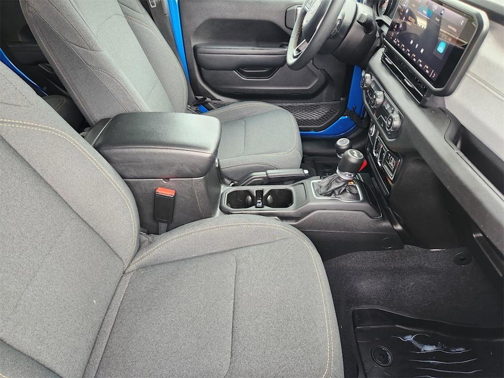 Thumbnail: 2024 Jeep Wrangler - 10