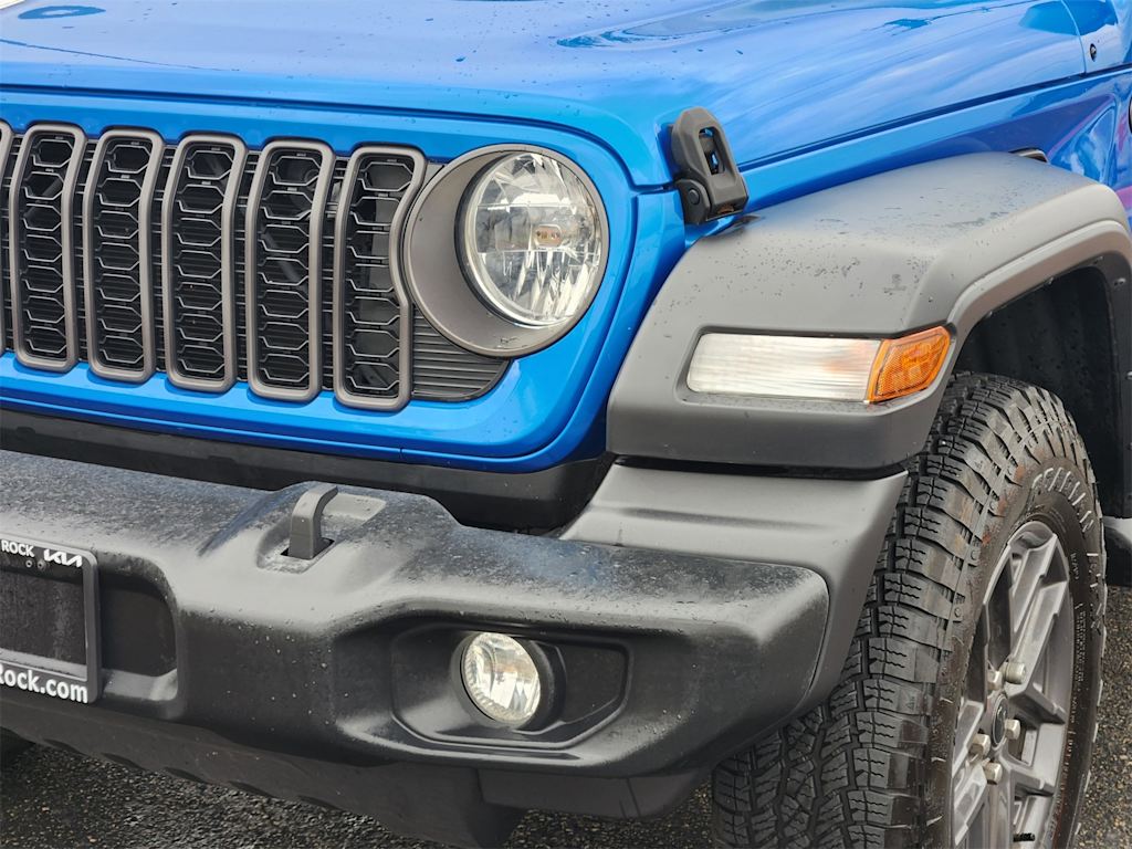 Thumbnail: 2024 Jeep Wrangler - 21