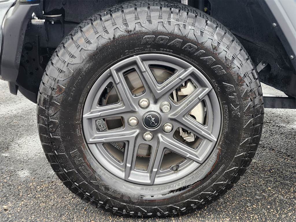 Thumbnail: 2024 Jeep Wrangler - 22