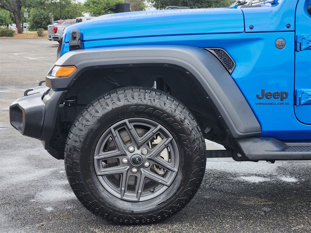 Thumbnail: 2024 Jeep Wrangler - 6