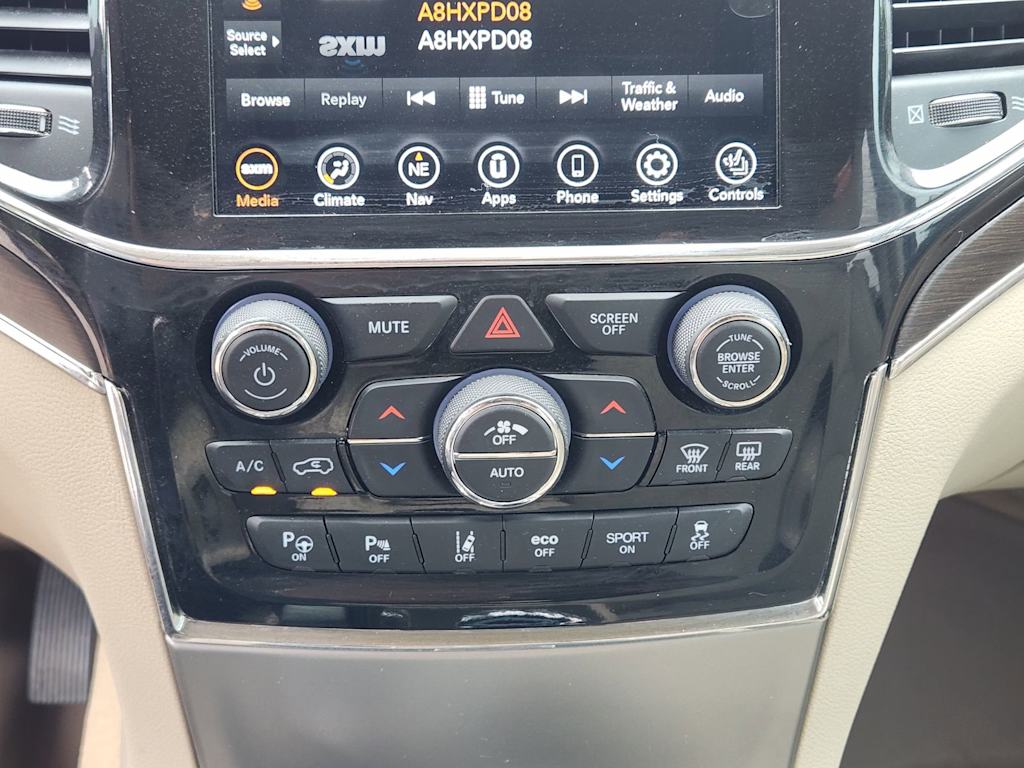 Thumbnail: 2021 Jeep Grand Cherokee - 26