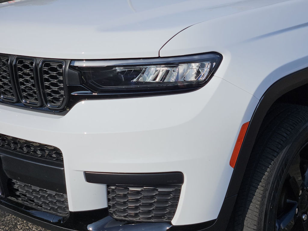 Thumbnail: 2025 Jeep Grand Cherokee L - 16