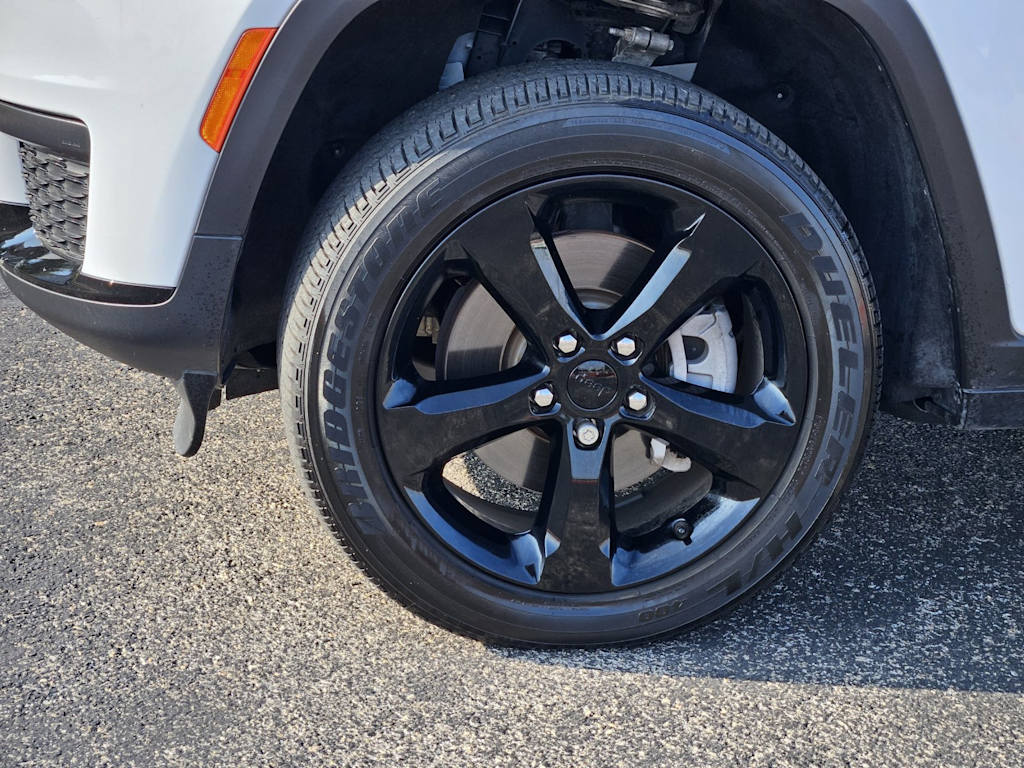 Thumbnail: 2025 Jeep Grand Cherokee L - 17