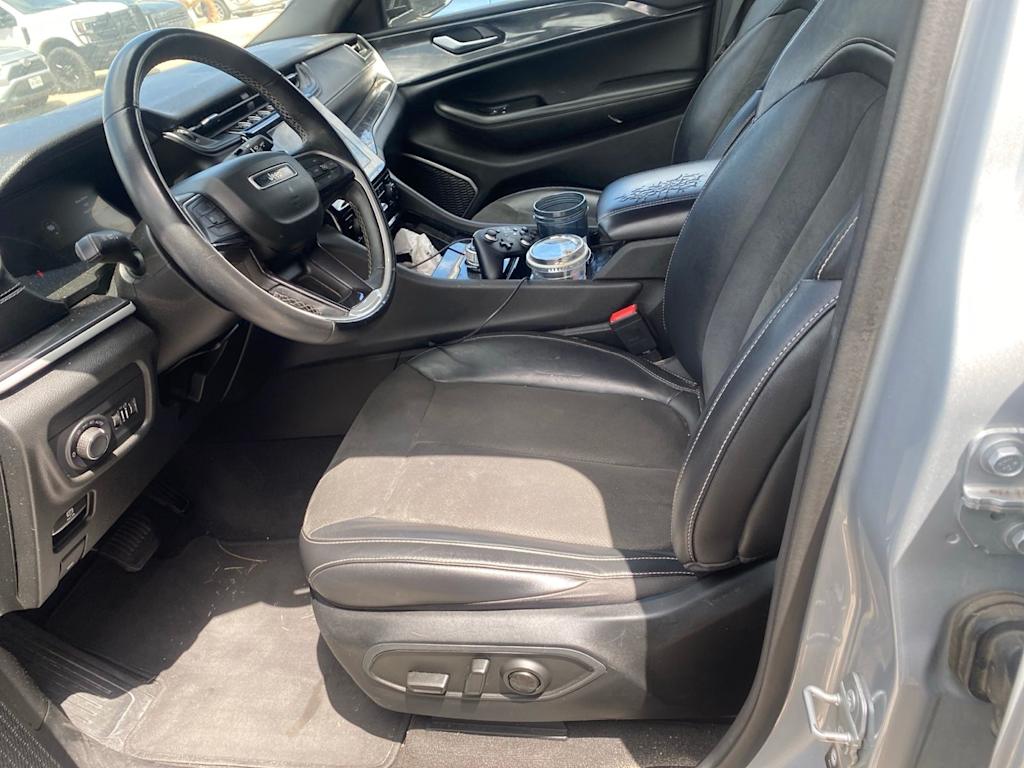 Thumbnail: 2021 Jeep Grand Cherokee L - 6