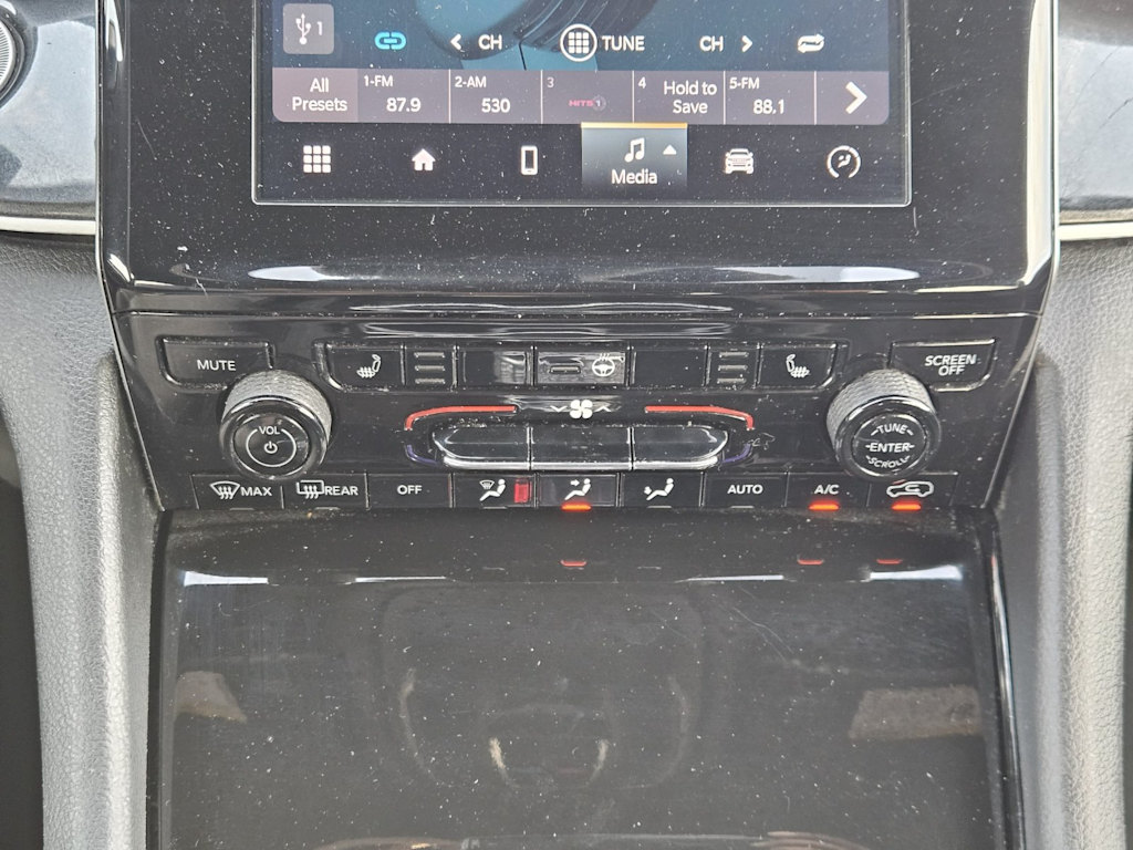 Thumbnail: 2021 Jeep Grand Cherokee L - 23