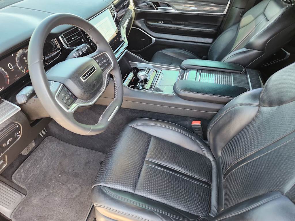 Thumbnail: 2022 Jeep Wagoneer - 9