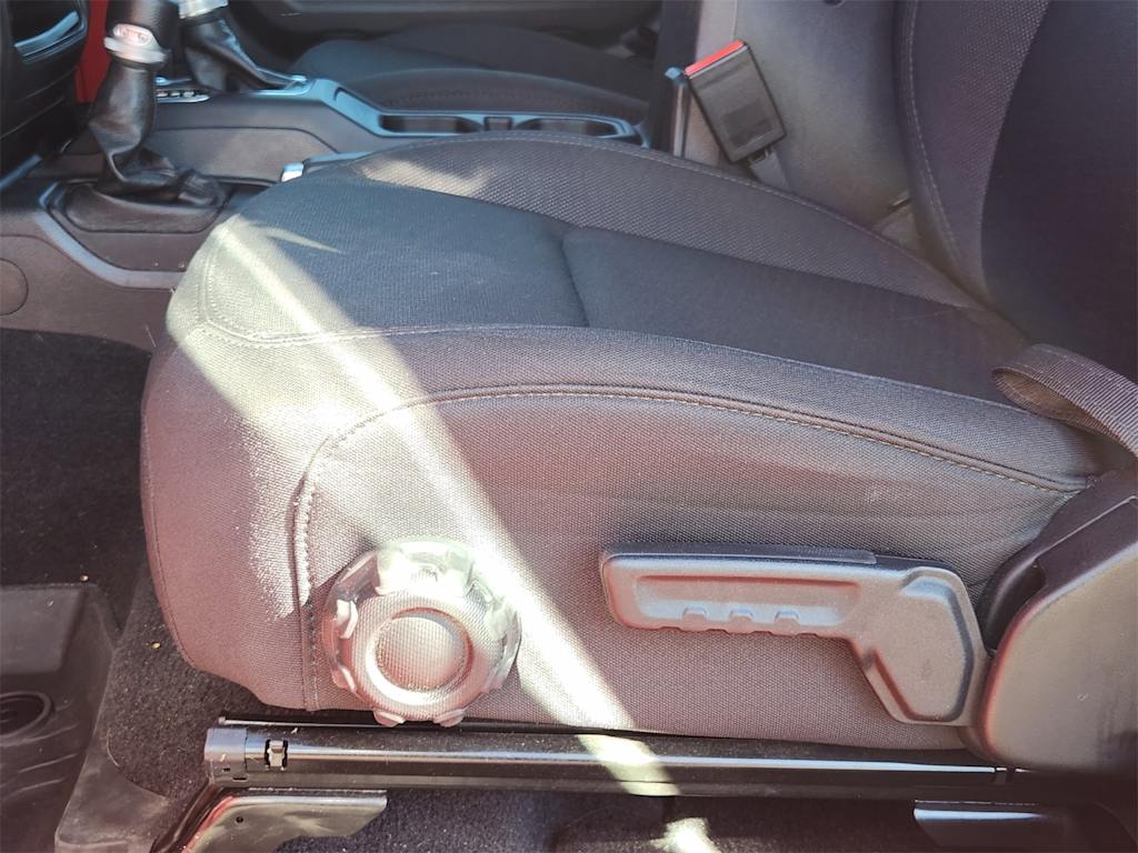 Thumbnail: 2023 Jeep Gladiator - 29