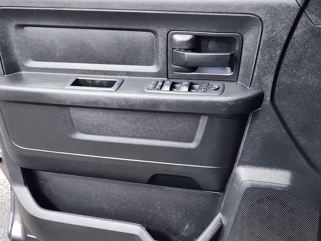 Thumbnail: 2019 RAM 1500 - 25