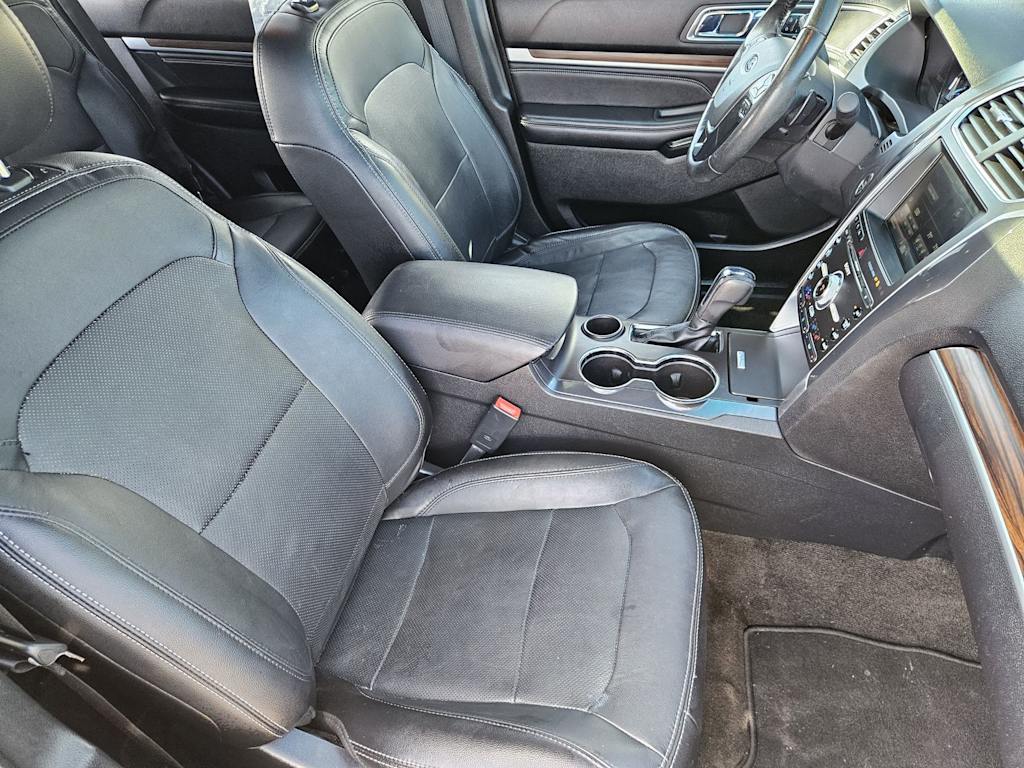 Thumbnail: 2016 Ford Explorer - 19