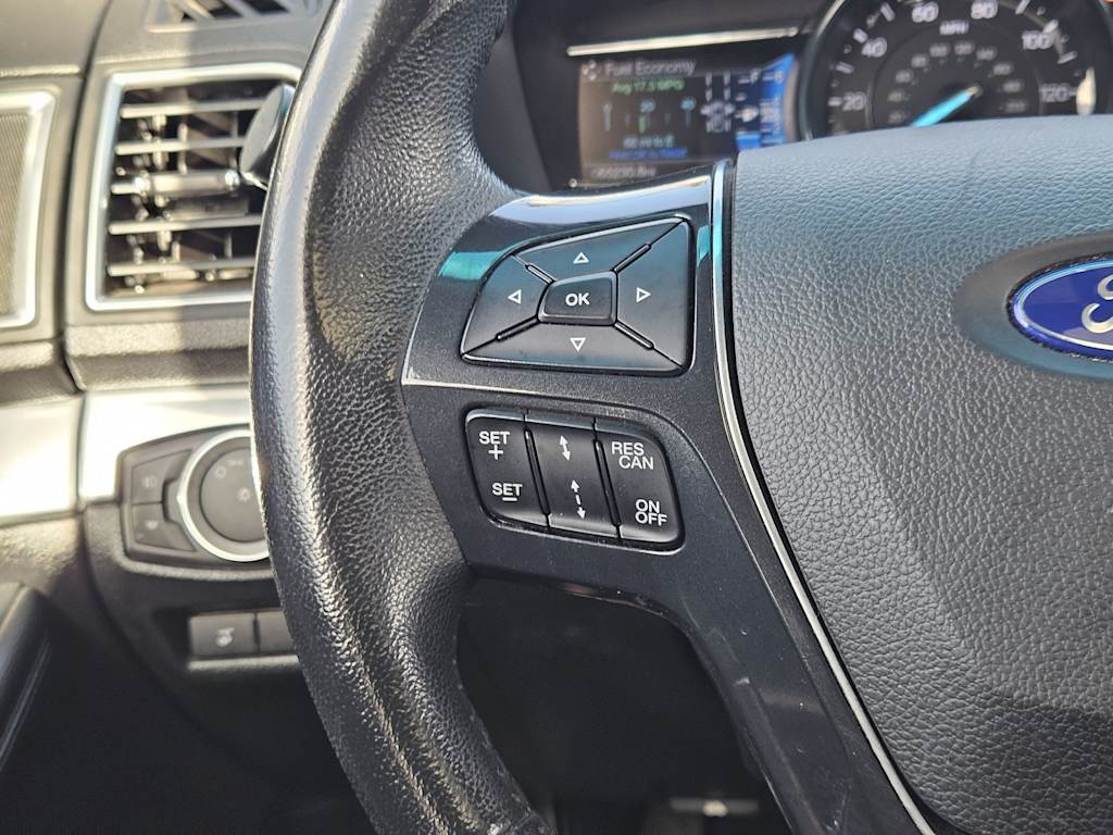 Thumbnail: 2016 Ford Explorer - 30