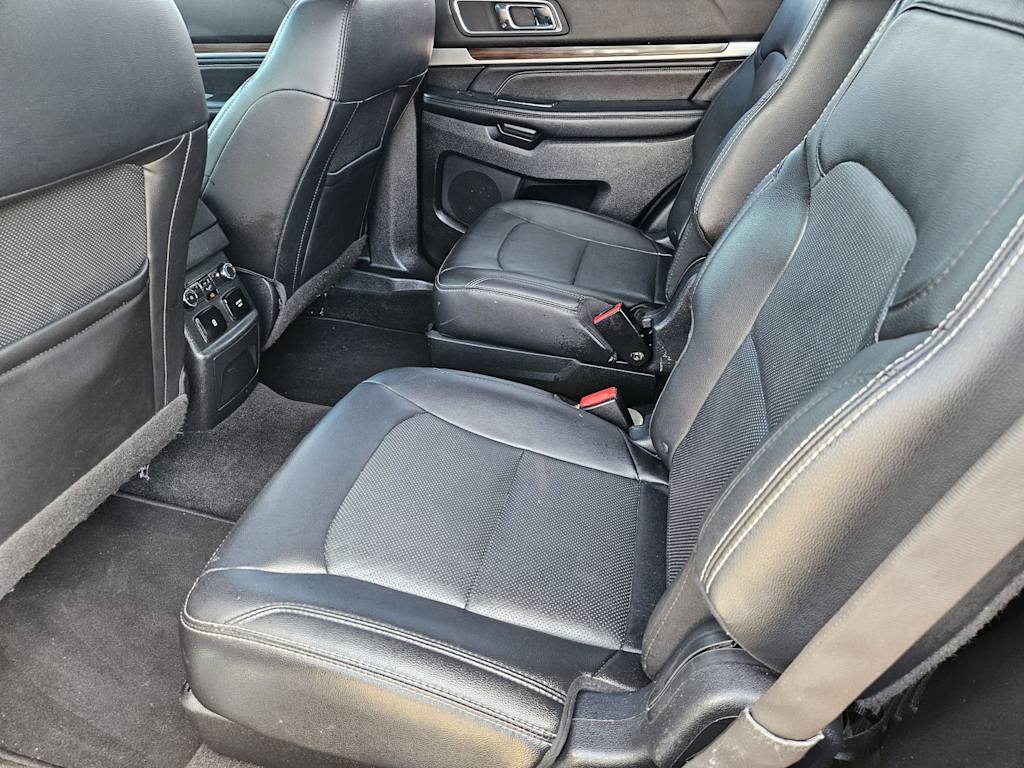 Thumbnail: 2016 Ford Explorer - 10