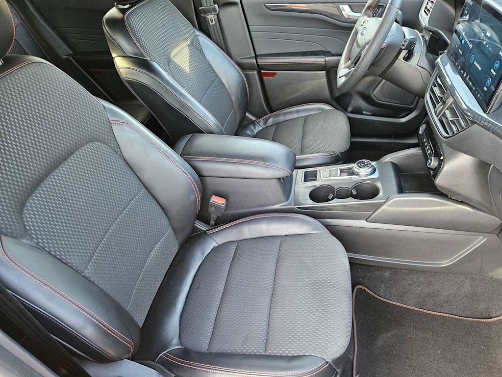 Thumbnail: 2023 Ford Escape - 21