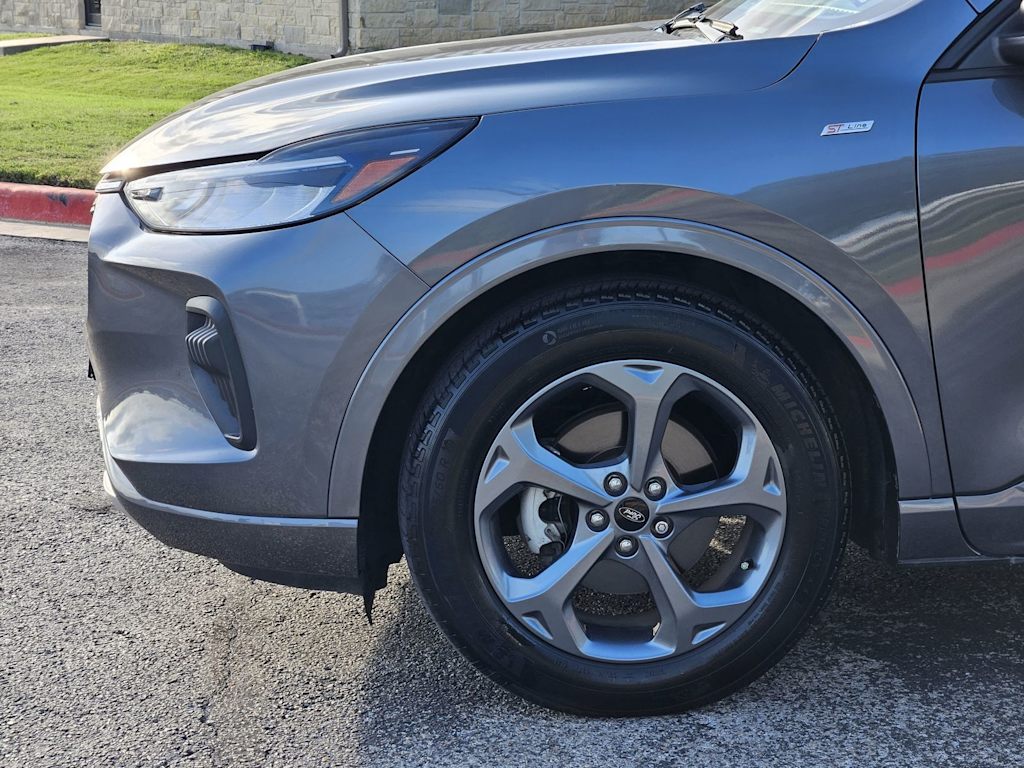Thumbnail: 2023 Ford Escape - 5
