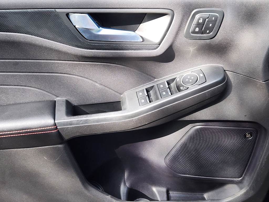 Thumbnail: 2023 Ford Escape - 29