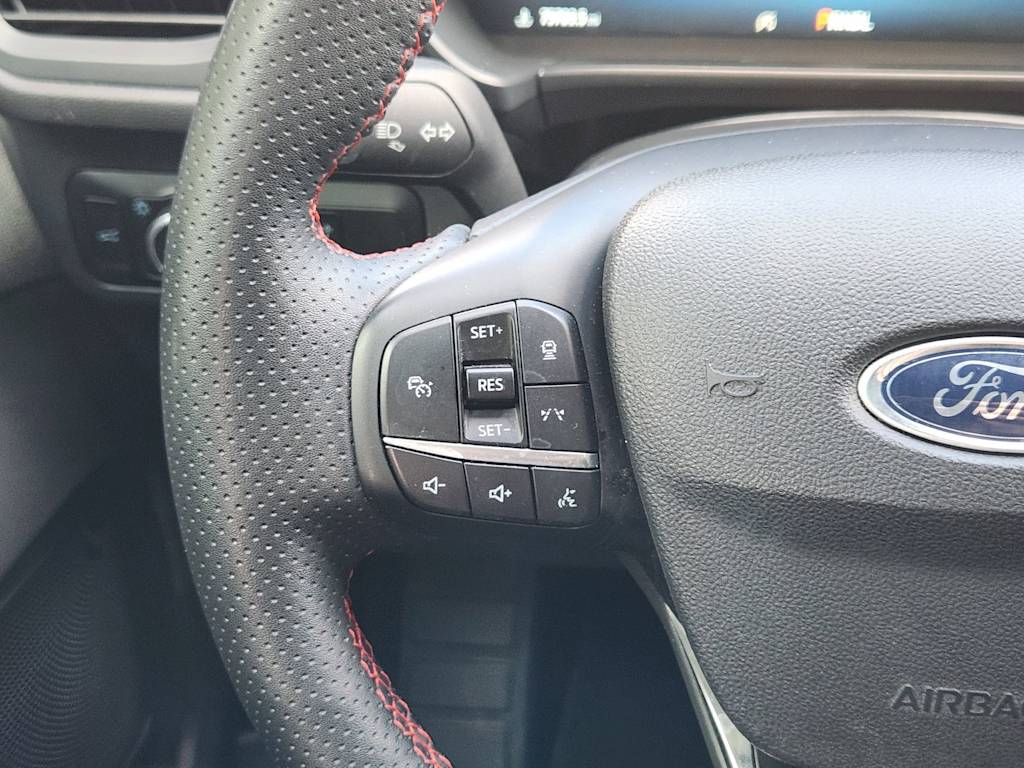 Thumbnail: 2023 Ford Escape - 31