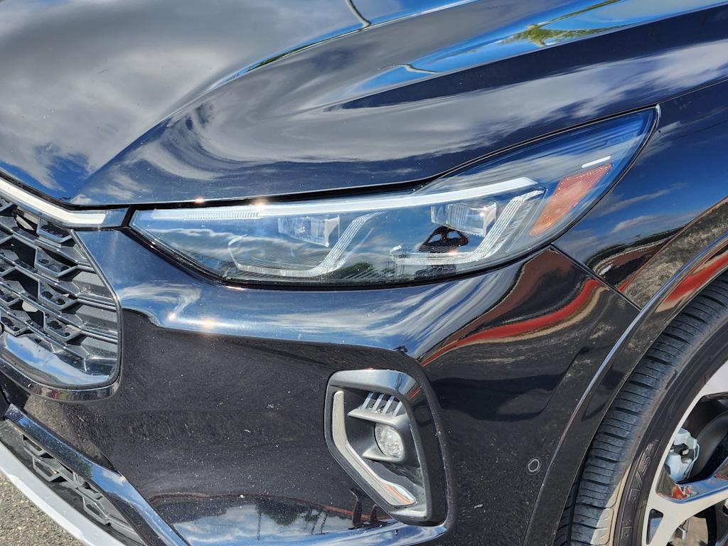 Thumbnail: 2023 Ford Escape - 21