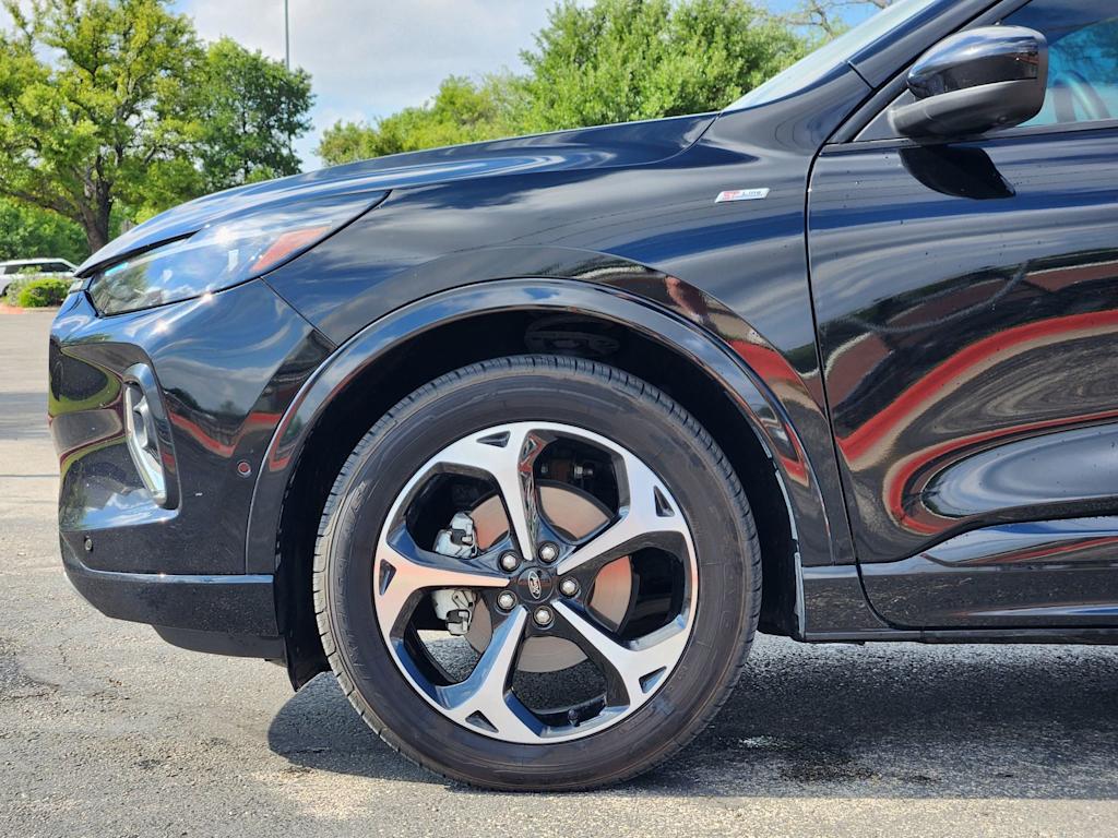 Thumbnail: 2023 Ford Escape - 6