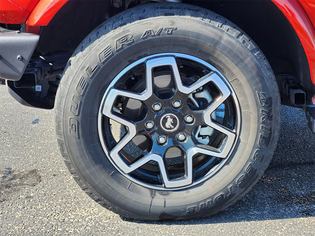 Thumbnail: 2022 Ford Bronco - 21