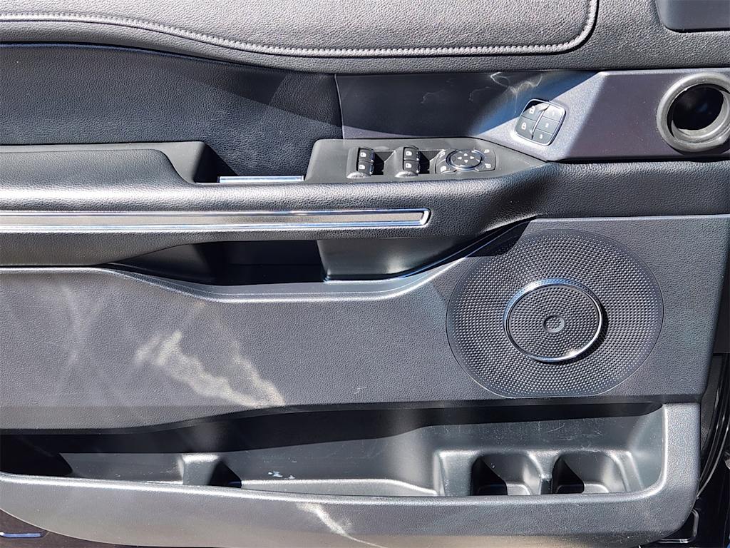 Thumbnail: 2021 Ford Expedition - 28