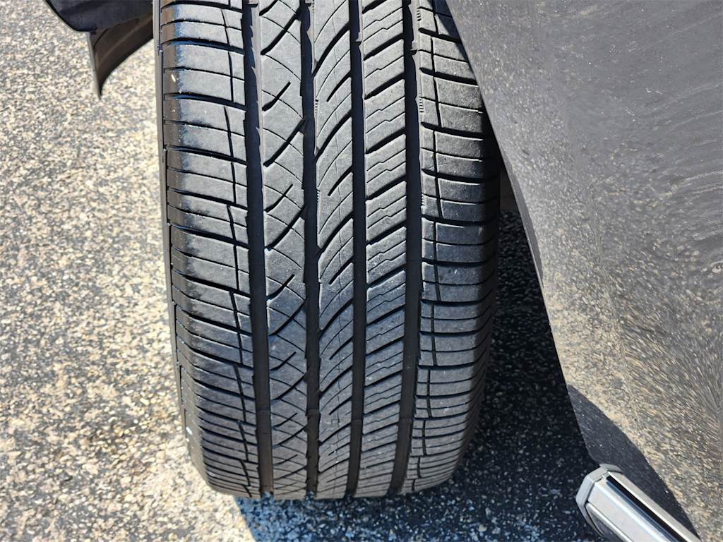 Thumbnail: 2019 Ford Expedition - 17