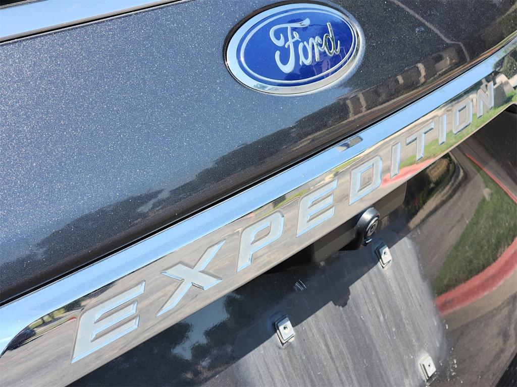 Thumbnail: 2019 Ford Expedition - 22