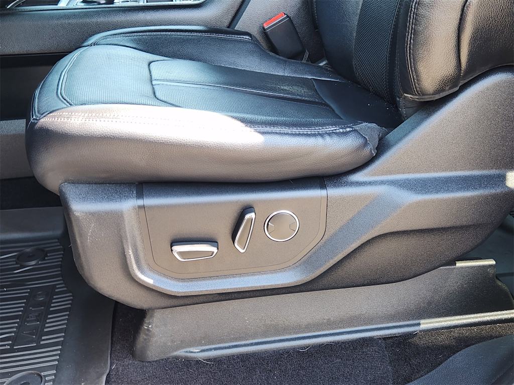 Thumbnail: 2019 Ford Expedition - 27