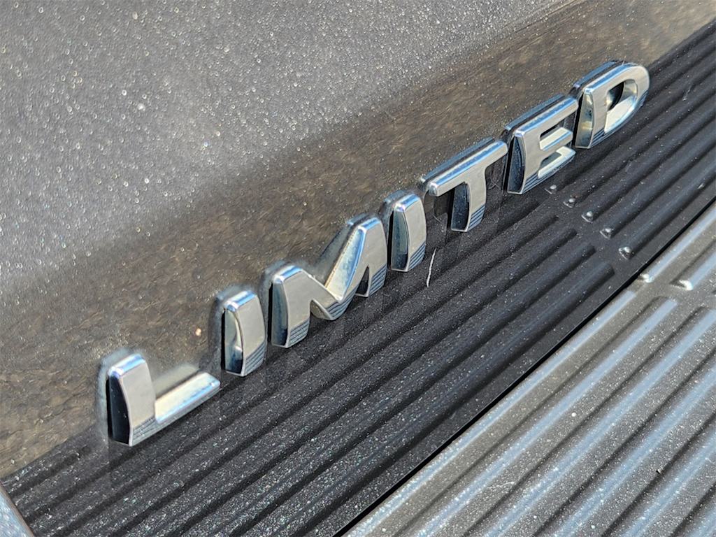 Thumbnail: 2019 Ford Expedition - 5