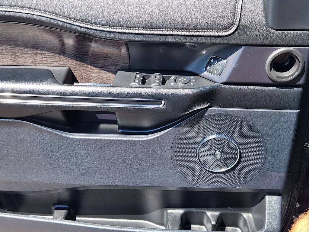 Thumbnail: 2019 Ford Expedition - 26