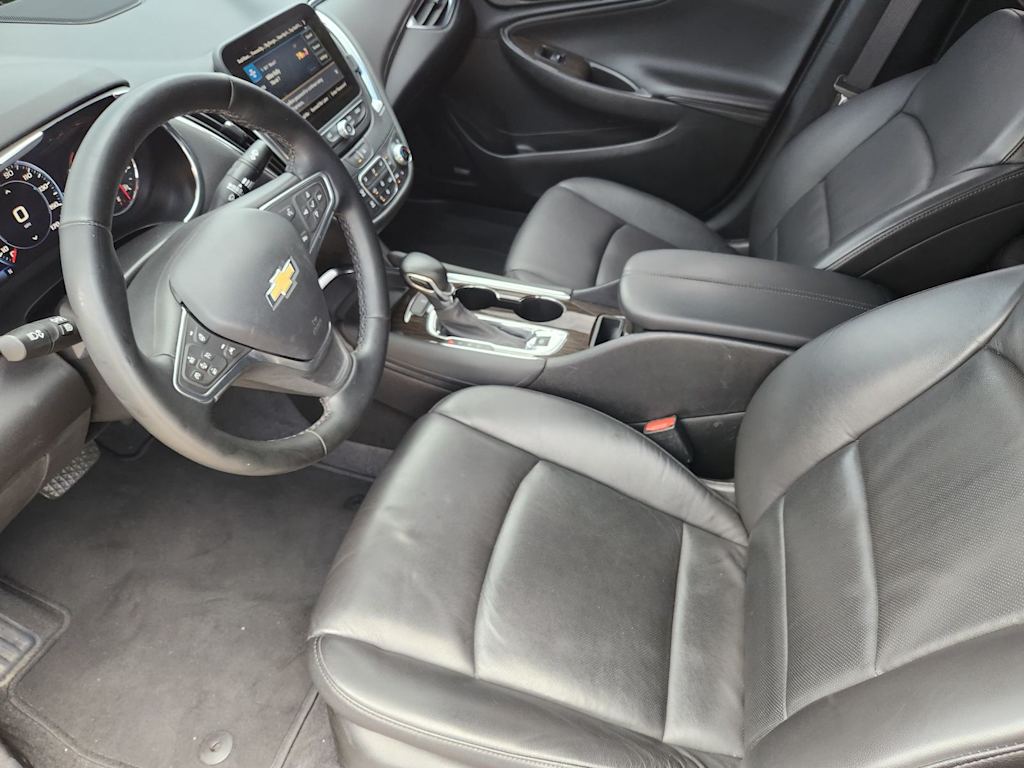 Thumbnail: 2023 Chevrolet Malibu - 8