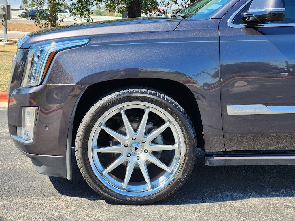 Thumbnail: 2018 Cadillac Escalade - 6