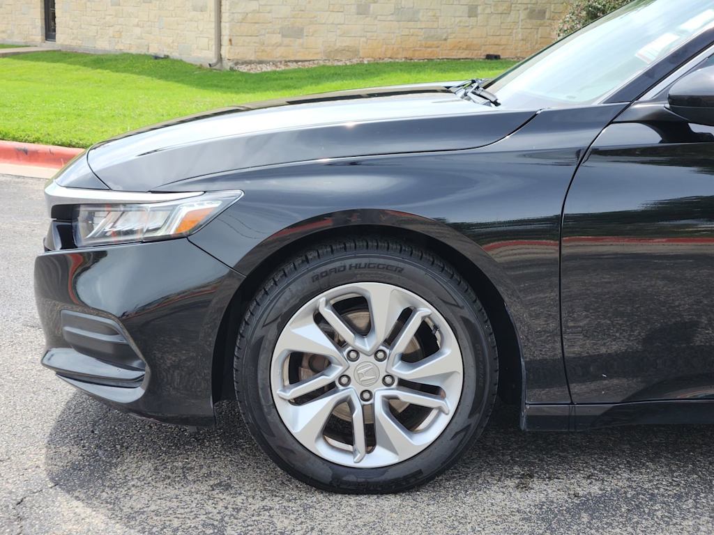 Thumbnail: 2018 Honda Accord - 5