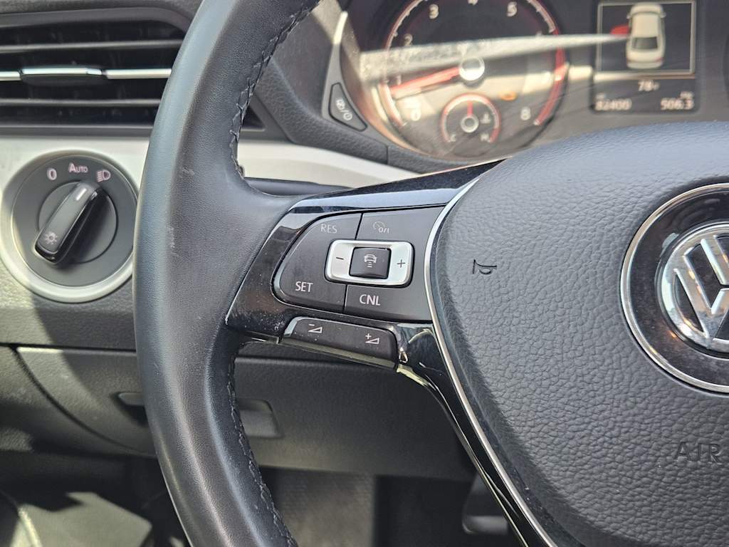 Thumbnail: 2021 Volkswagen Passat - 28