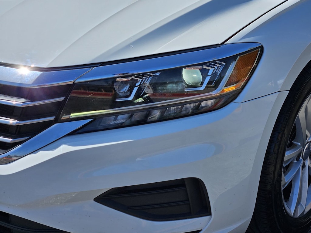 Thumbnail: 2021 Volkswagen Passat - 20