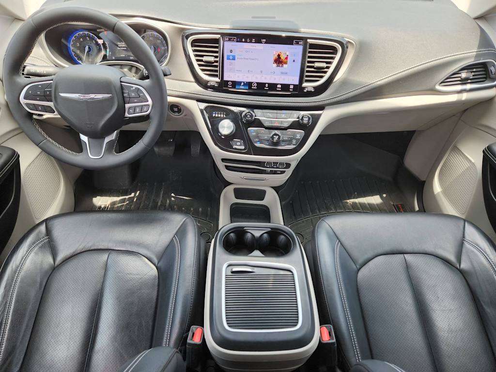 Thumbnail: 2022 Chrysler Pacifica - 2