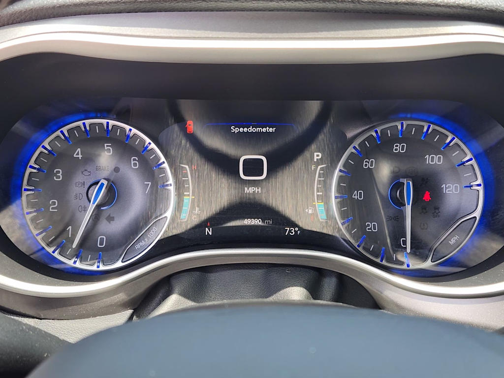 Thumbnail: 2022 Chrysler Pacifica - 13
