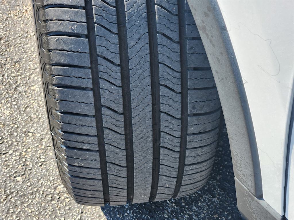 Thumbnail: 2022 Lincoln Nautilus - 24