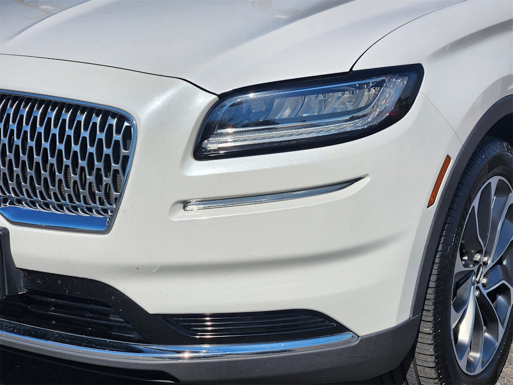 Thumbnail: 2022 Lincoln Nautilus - 22