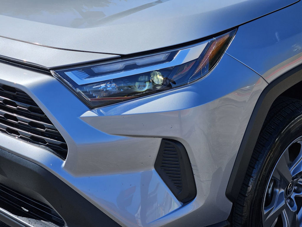 Thumbnail: 2024 Toyota RAV4 - 18