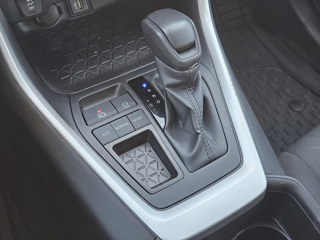 Thumbnail: 2024 Toyota RAV4 - 12