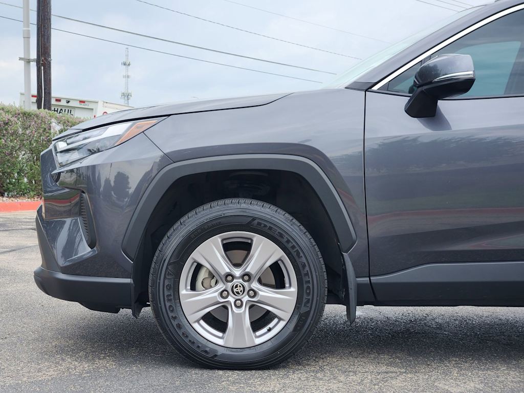 Thumbnail: 2025 Toyota RAV4 - 6