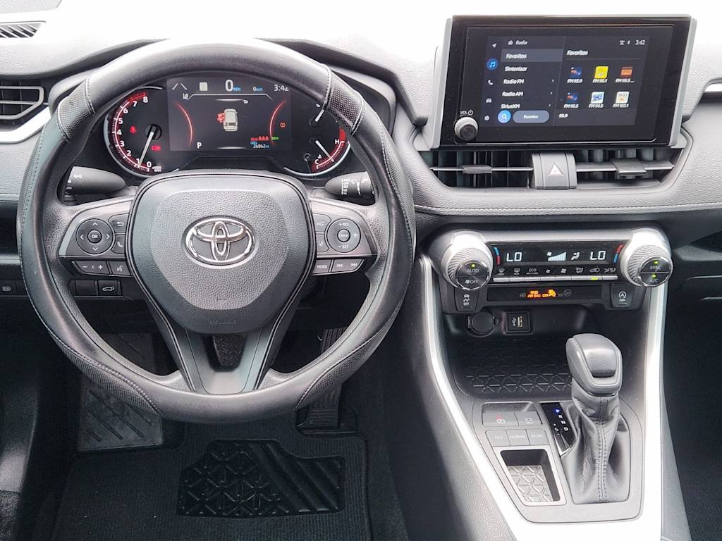 Thumbnail: 2025 Toyota RAV4 - 12