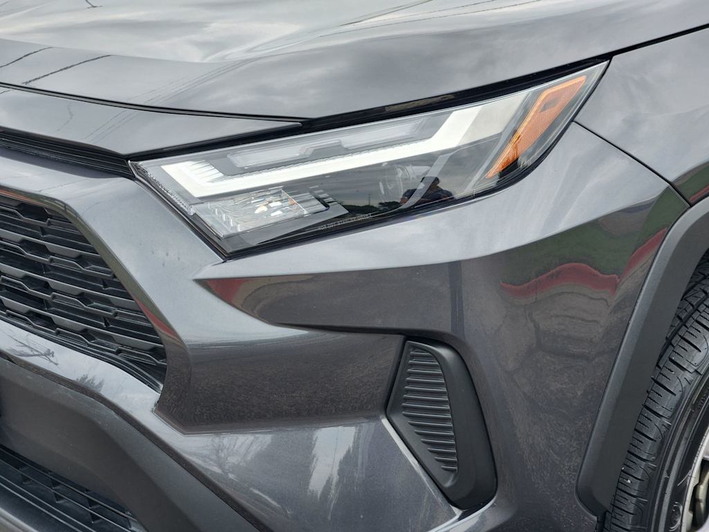 Thumbnail: 2025 Toyota RAV4 - 21