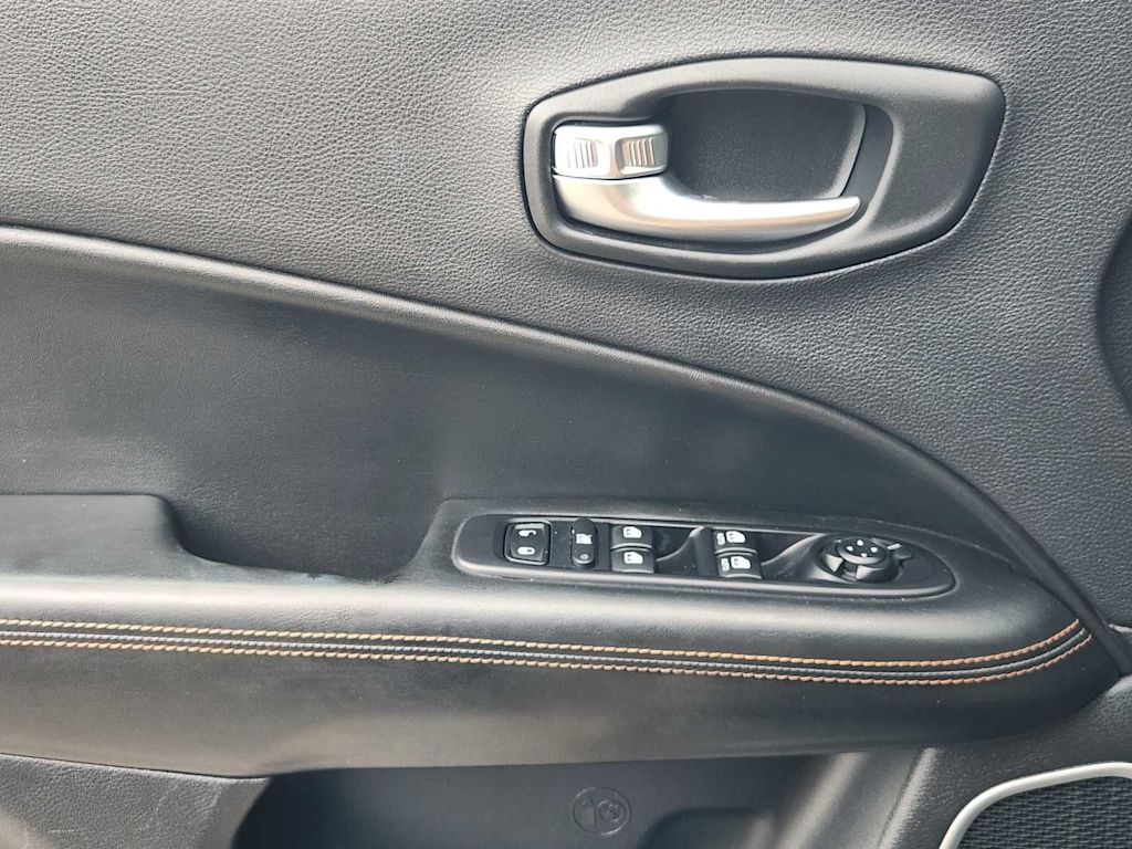 Thumbnail: 2019 Jeep Compass - 27