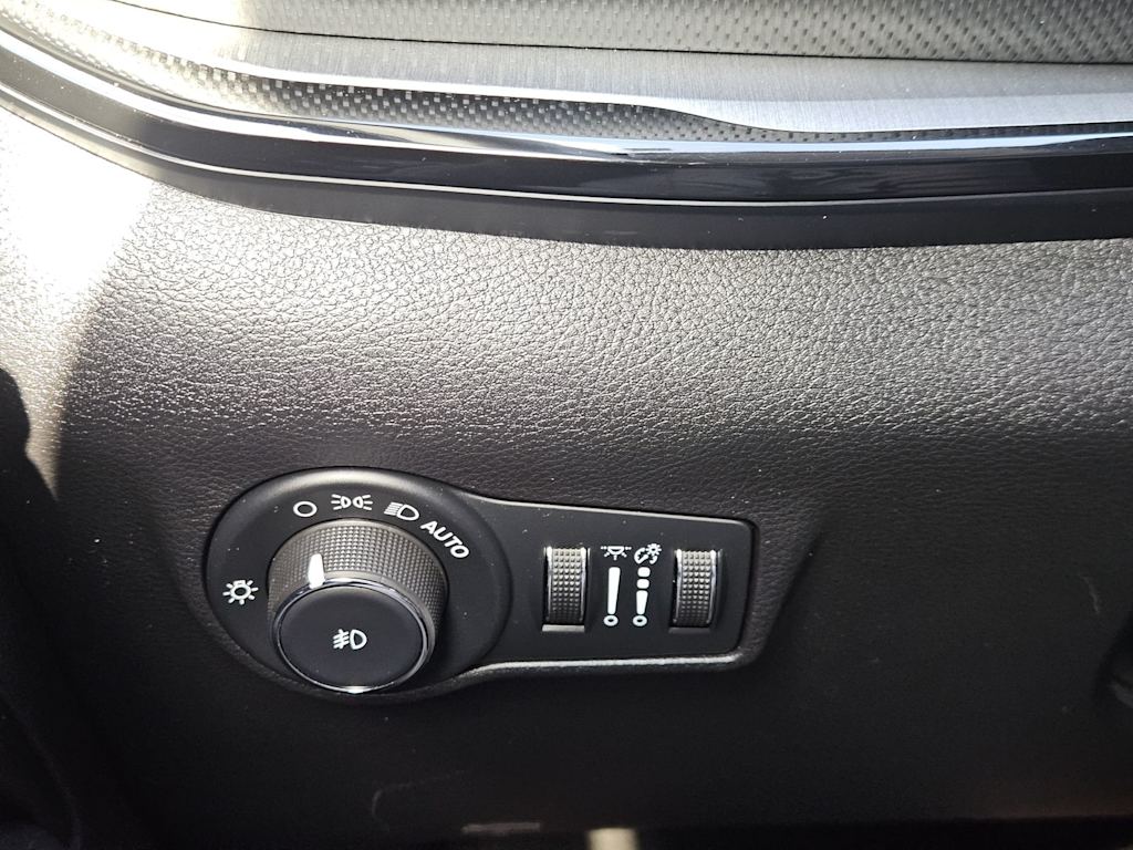 Thumbnail: 2022 Jeep Compass - 26
